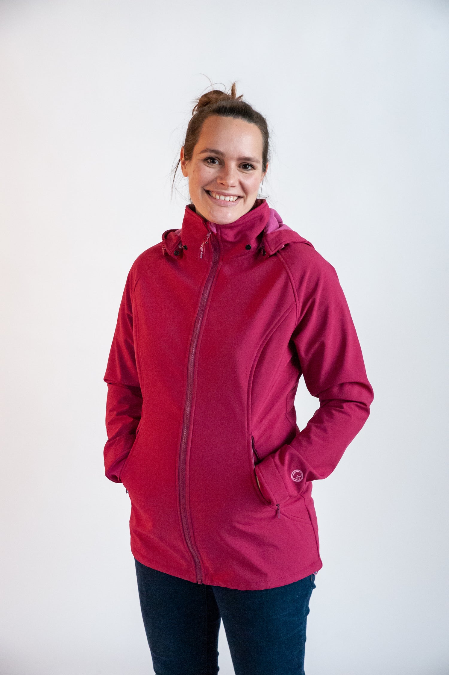 Mamalila Softshell Tragejacke Allrounder - Berry