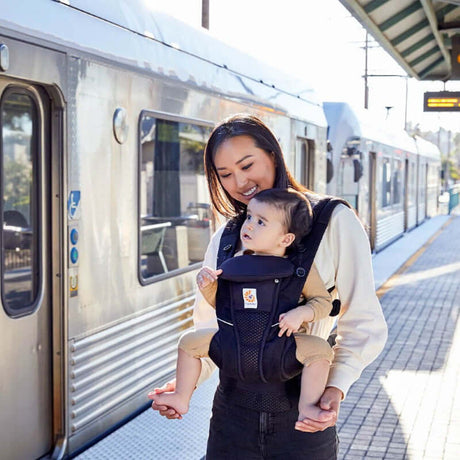 Ergobaby Omni Breeze Onyx Black - baby carrier