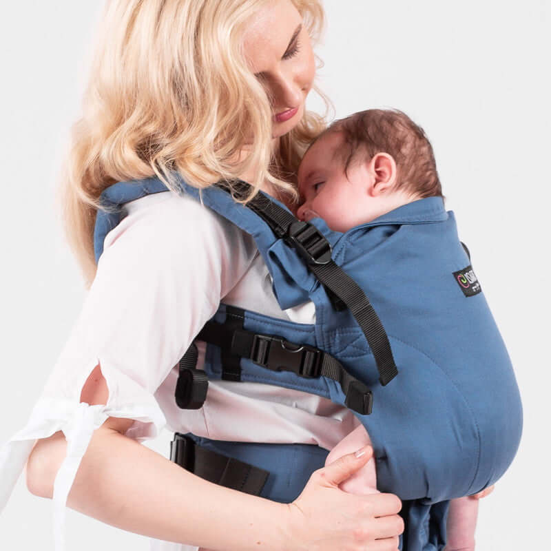 Isara The One - Bluestone ergonomic baby carrier with baby, designed for comfort and support | Babymaxi