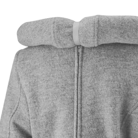 Close-up of the collar and hood of the Mamalila Hooded Babywearing Coat Vienna - Light Grey, showcasing the soft boiled wool fabric | Babymaxi
