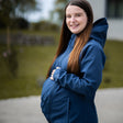 Mamalila Softshell Babytragejacke, Allrounder Fit - Navy